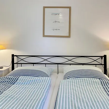 Apartman 12 Am Suedstrand, Gmelinstrasse